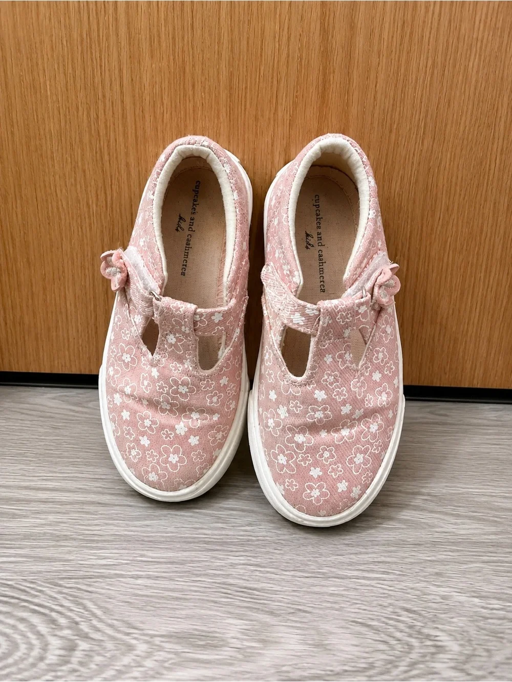 Cupcakes & Cashmere Girls Pink Floral Mary Jane Shoes Slip On Flower Size 10